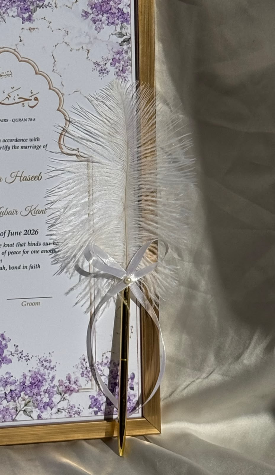Fancy Feather Imported Pen (White Bow) 3